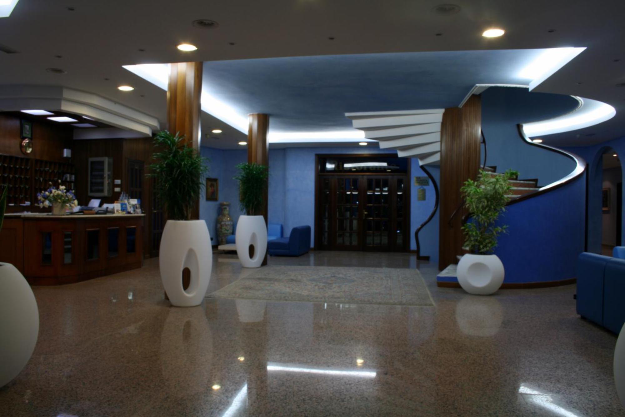 Hotel Rio Vasto Exterior foto